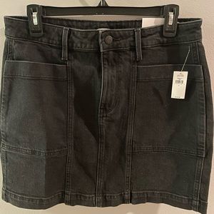 Old Navy black denim skirt